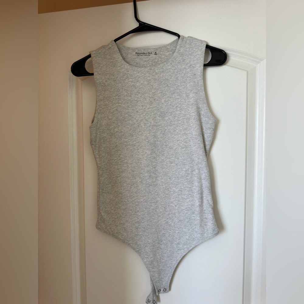 Gray Abercrombie bodysuit